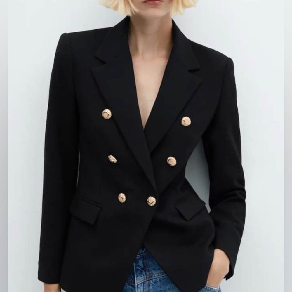 Cinched blazer with Gold buttons